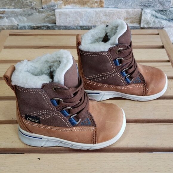 ECCO Kids First Mid Cut Lace Boot - Picture 6 of 9